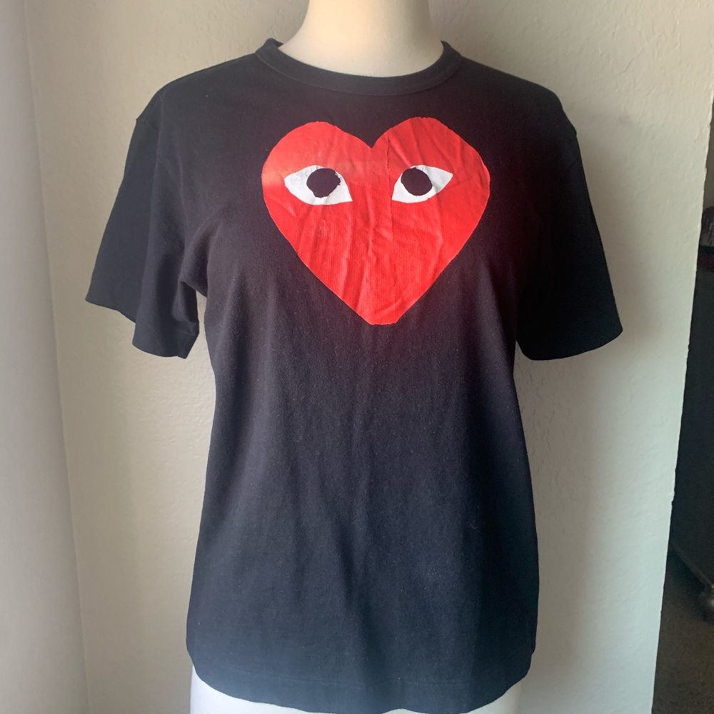 COMMES DE GARÇON PLAY TSHIRT